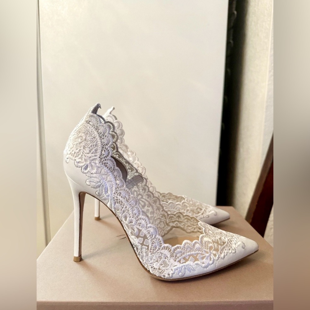 Gianvito Rossi Lace and Leather White Stiletto Eva Heels size 41